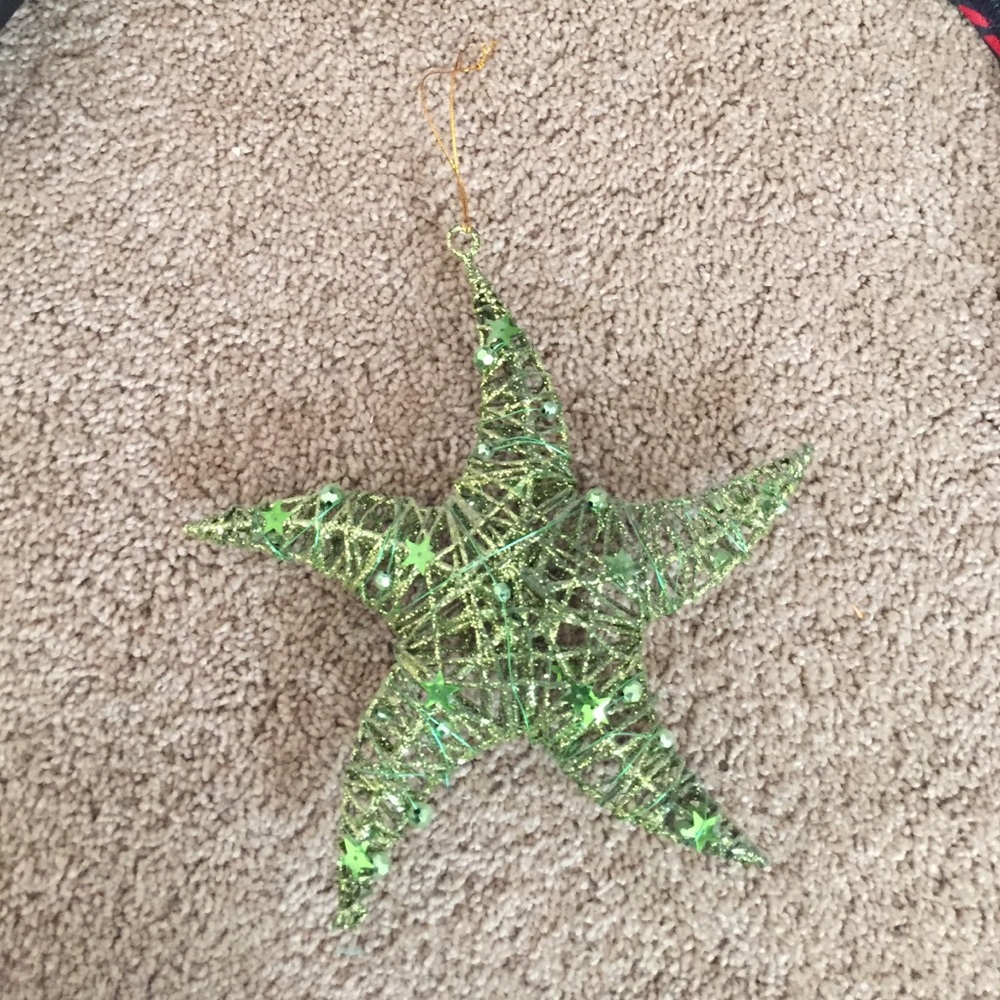 greensβ sparkle ornament